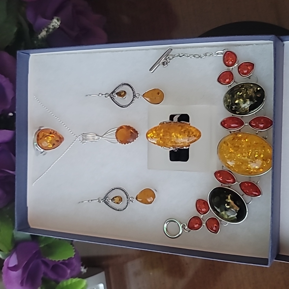 New Jewelry Amber & Crystal Set - Picture 8 of 10
